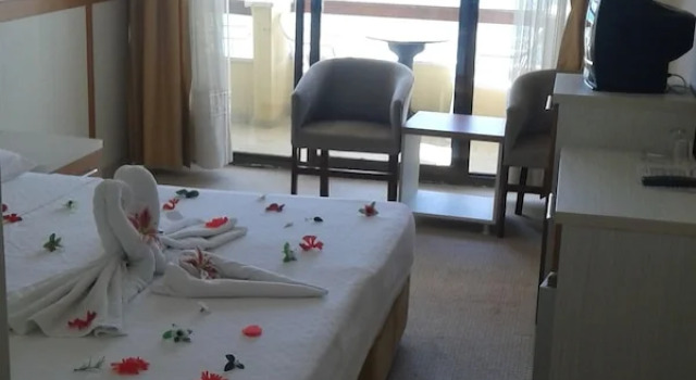 Двухместный номер Standard c 1 комнатой с балконом и с видом на море Hotel Sozer