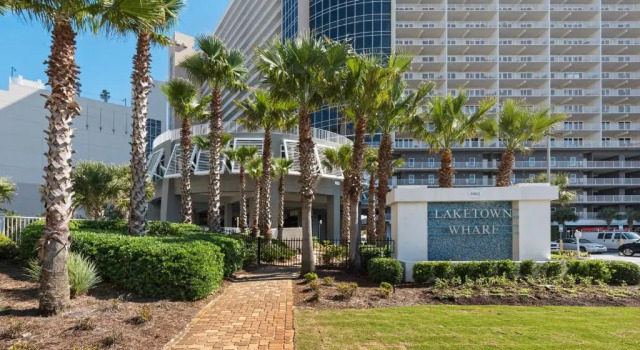 11 TH FLOOR In Laketown Wharf 1 BD, 2 Bathroom with Amazing Amenities, 1114!