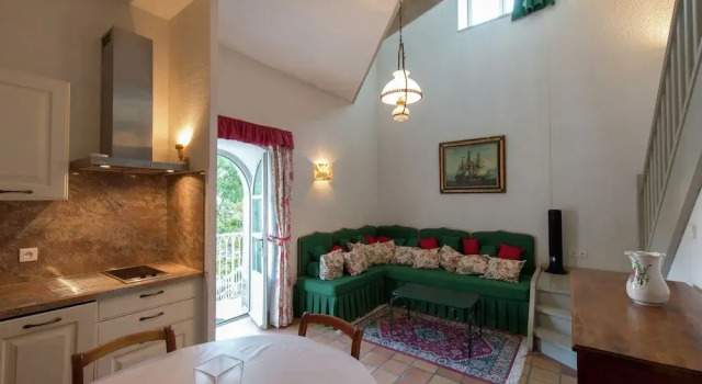 Deluxe Apartment in Saint-clair With Swimming Pool, Prenota Appartamento Saint-Clair-du-Rhone Ardèche