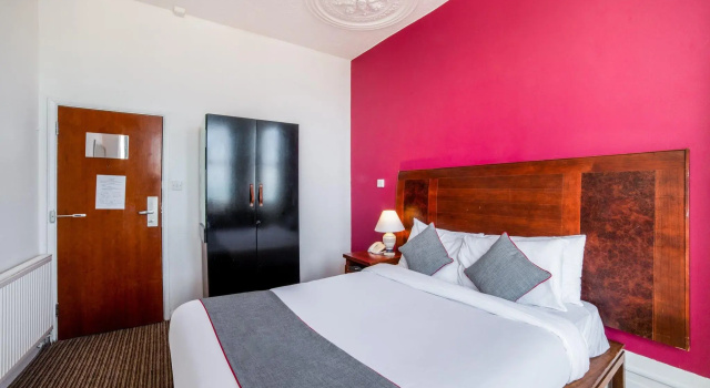 Двухместный номер Standard с видом на море The Strand Hotel
