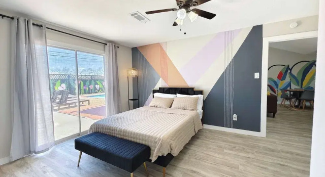 Коттедж Sageview Cottage 4 BDR w/ Pool, Pet Friendly!