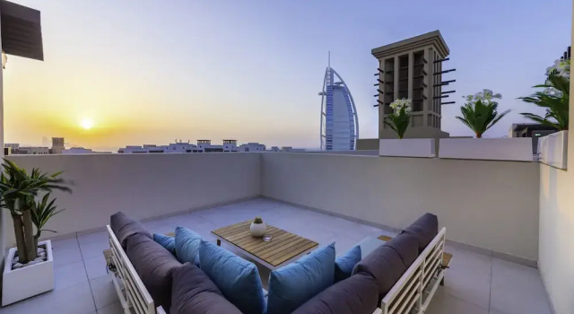 Maison Privee - Exclusive Luxury 3BR Apt with scenic views of Burj Al Arab