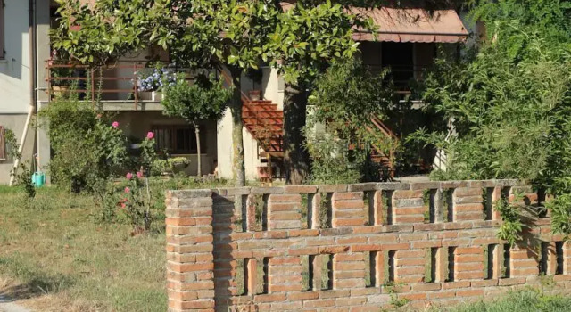 Fondo Bosco B&B, Buchen Sie Bed & Breakfast Ostellato 