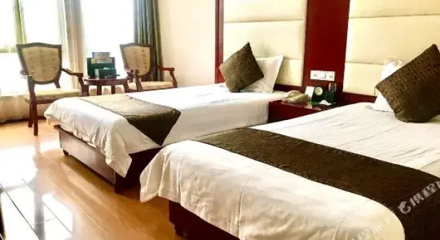 Hongtian Hotel, Забронировать Отель Энши Хубэй