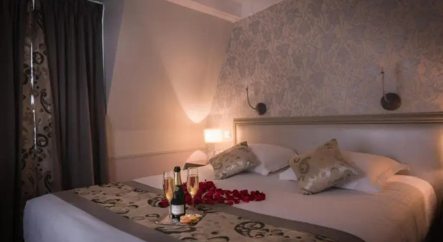 Двухместный номер Superior Hotel Monceau Wagram