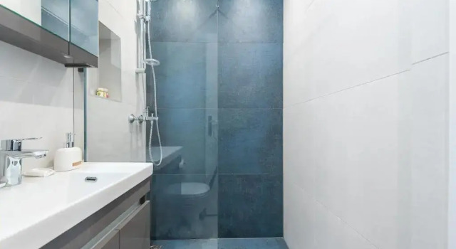 Апартаменты Glyfada Glass-Walled Designed Apt