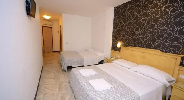 Трёхместный номер Standard Hotel Clinton