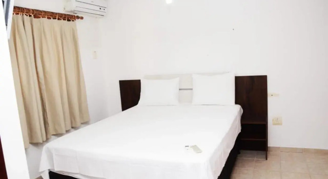 Praiamar Guest House, Забронировать Гостевой дом Порту-Сегуру 