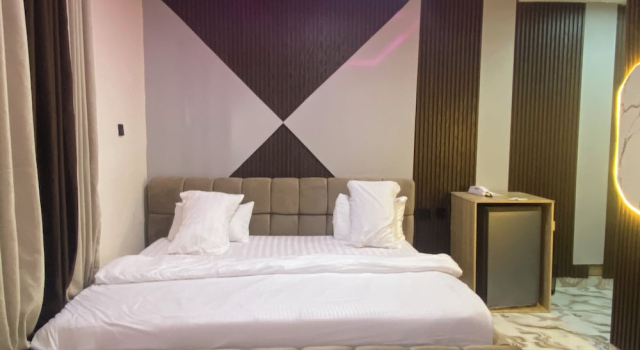Номер Deluxe Tiano Hotel & Suites