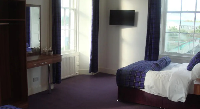 Четырёхместный номер Deluxe Scotia Airport Hotel