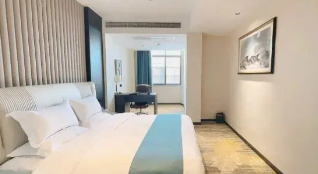 Люкс Deluxe Gefei Hotel Huanggang Tuanfeng County Government People's Hospital Branch