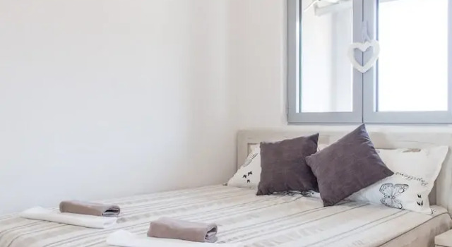 Апартаменты Deluxe с балконом Natasha Sea View Apartment