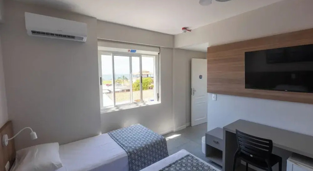 Трёхместный номер Superior Hotel Bandeirantes da Barra