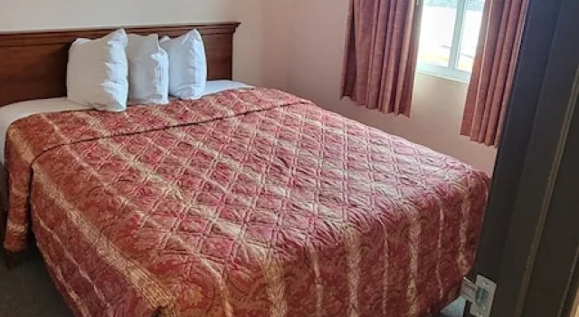 Двухместный номер Standard Mackinaw Budget Inn