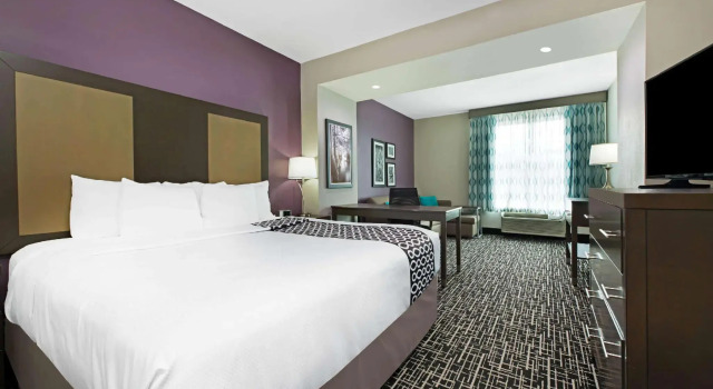 Двухместный люкс Deluxe La Quinta by Wyndham Lake Charles - Westlake