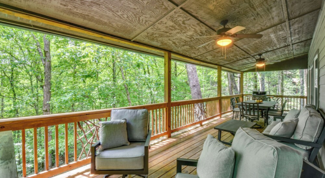Sapphire Valley Resort Cabin w/ Fireplaces + Grill