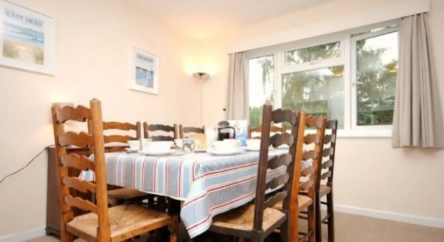 Beacon Square, Emsworth 414122