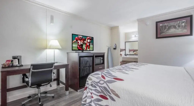 Номер Superior Отель Days Inn by Wyndham Forrest City I-40