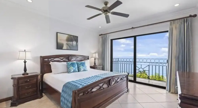 Stunning Condo with Panoramic Beach, Ocean, and Mountain Views in Playa Flamingo, Rezervovat Apartmán Hotely v Flamingo s parkováním, Parkování