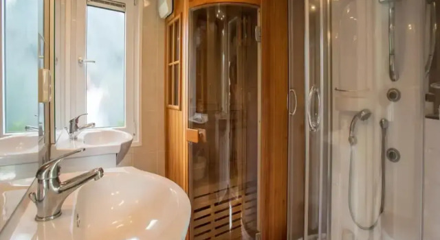 Шале Luxe Chalet w/ Sauna