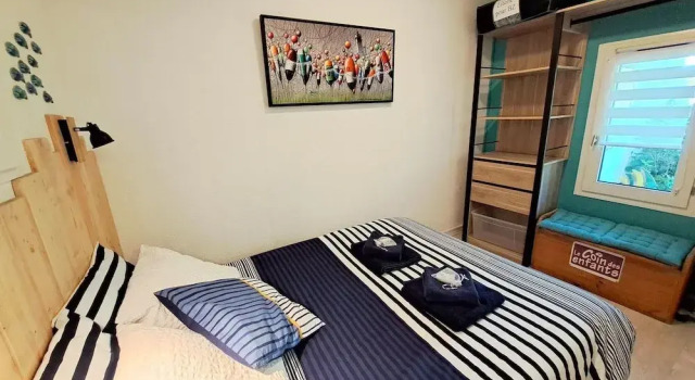Pretty Apartment With a Terrace Near a Sandy Beach, Rezerwuj Apartament Saint-Nic Bretania