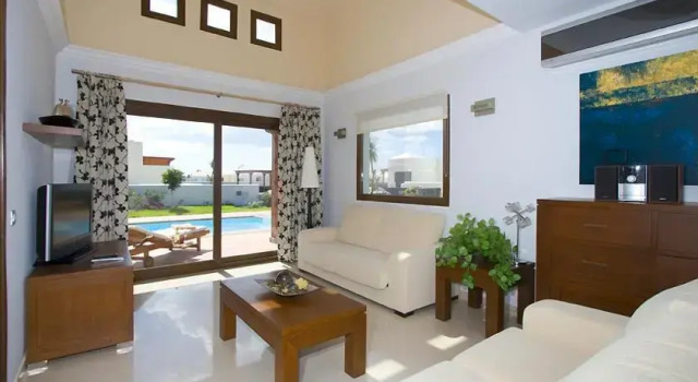 Aquamarina Villas