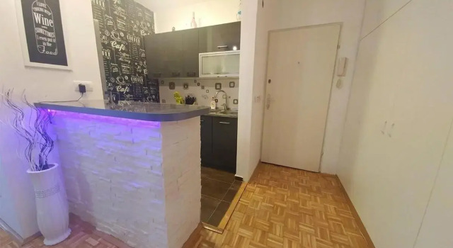 Ivn Apartment, Buchen Sie Ferienwohnung Novi Beograd 
