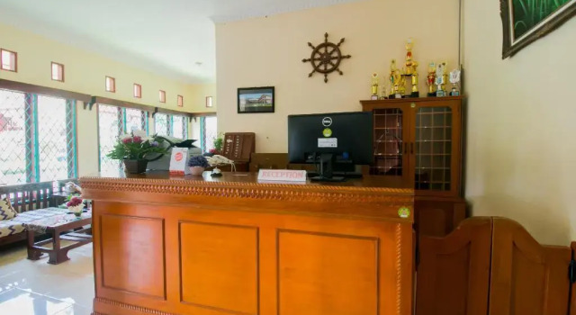OYO 1667 Edotel Smkn 1 Pacet Syariah, Rezervovat Hotel Cipanas West Java