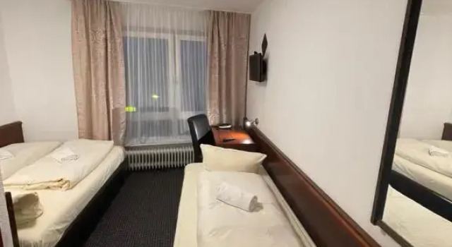 Трёхместный номер Standard Brunnen Hotel