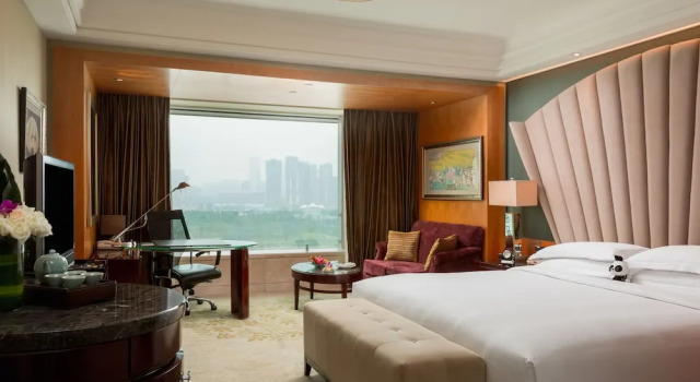 Двухместный номер Premium с видом на город InterContinental Chengdu Century City by IHG