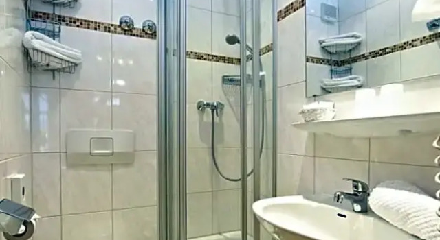 Семейный номер Standard Hotel Vier Jahreszeiten