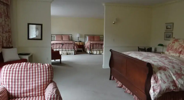 Люкс Standard Lake Opechee Inn and Spa