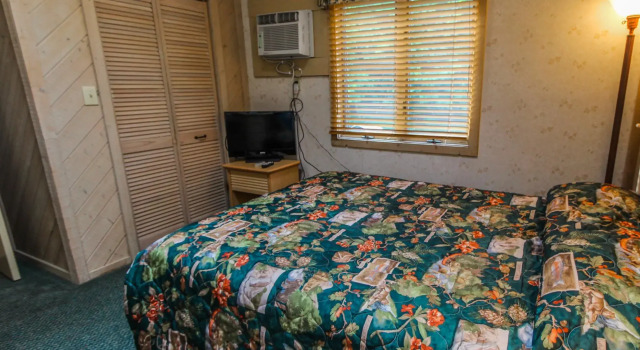 Апартаменты Smoketree Lodge