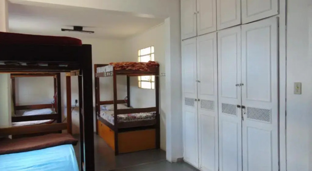 Кровать в общем номере Wallys House Hostel