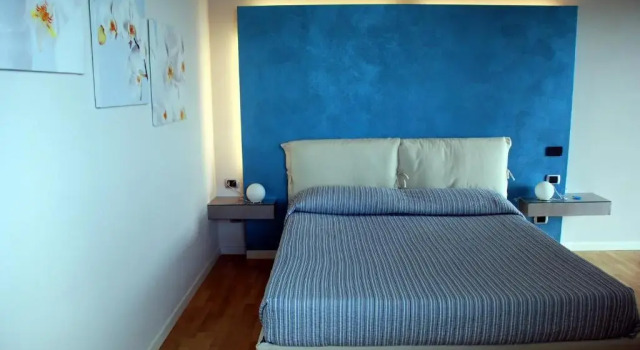 Villa Luna Stunning Modern Villa Shared Infinity Pool, Big garden, Fantastic lake view,AC,