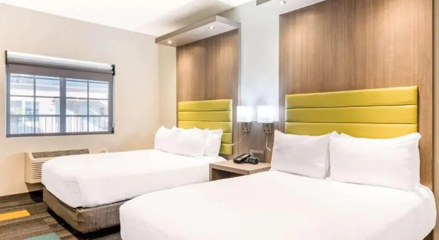 Номер Standard Rodeway Inn near Melrose Ave