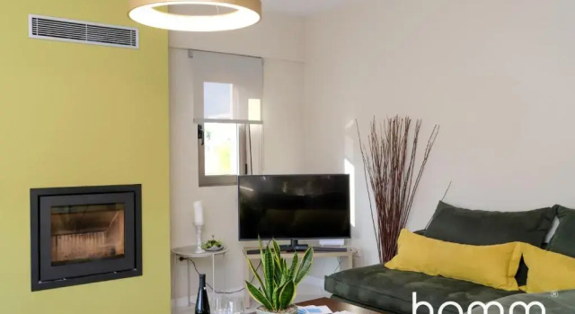 Spacious & Minimal Paiania homm 10min to Airport