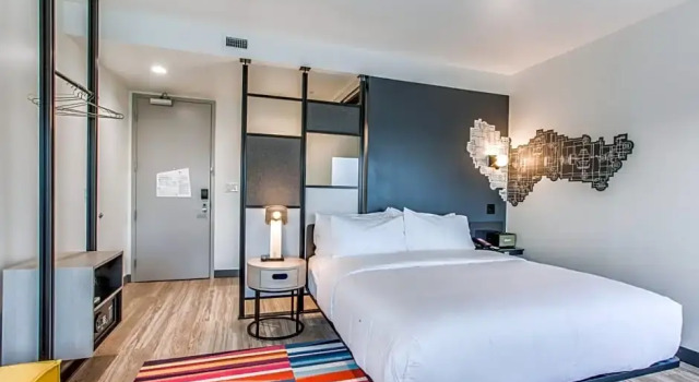 Номер Standard Aloft Dallas Arlington Entertainment District