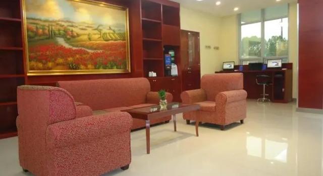 Hanting Express Yantai Haiyang, Book Hotel Hoteller i Haiyang med parkering, Parkering