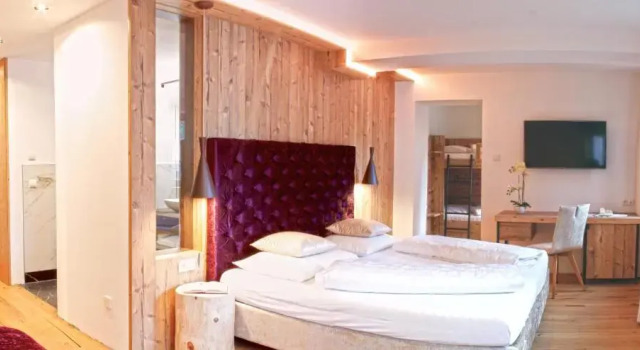 Семейный люкс Hotel Enzian
