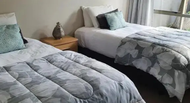Люкс Executive Breakers Motel