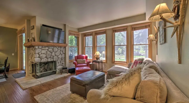 Mammoth Lakes Vacation Rental w/ Community Hot Tub, Réserver Hôtel Mammoth Lakes Mammoth