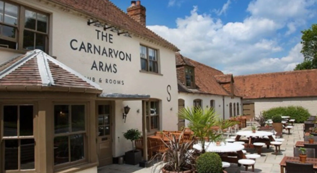 The Carnarvon Arms, Book Hotel Newbury Berkshire