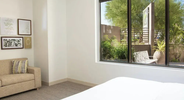 Люкс с 3 комнатами Element by Marriott Scottsdale at SkySong