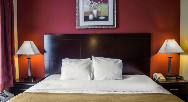 Двухместный люкс Quality Inn Brunswick Cleveland South