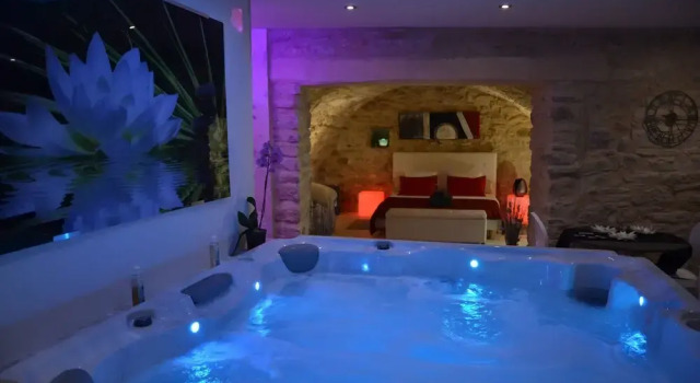 Les nuits envoutées, Rezervasyon Otel Vezenobres oteller ve konaklama yerleri, Otel