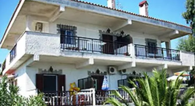 Alexandros Maisonettes, Book Apartment Nea Moudania 