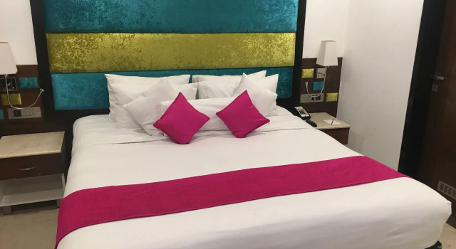 La Woods Hotel, Забронировать Отель Отели штата Тамилнада 3 звезды, 3*