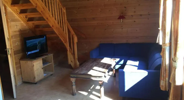 3 makuuhuonetta Mökki Kyrping Camping