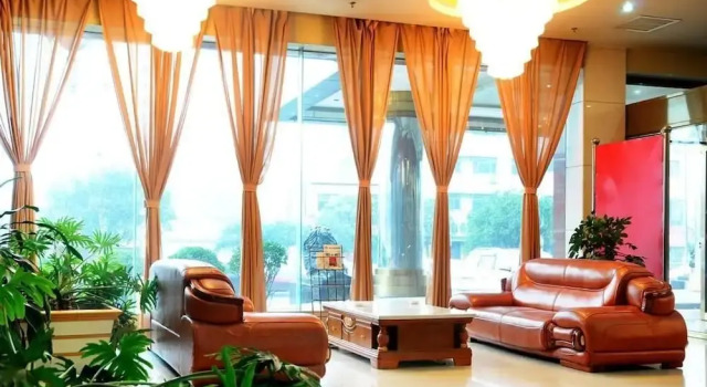 Peak Hotel, Rezervovat Hotel Čeng-čou Henan